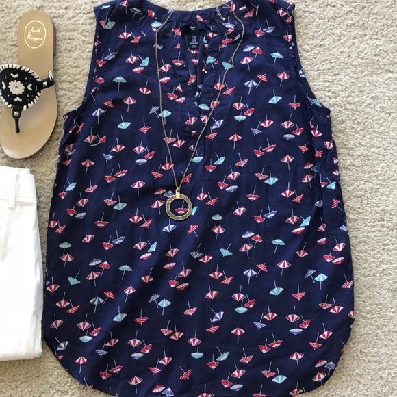 GAP Sleeveless Top - Picture 2 of 6